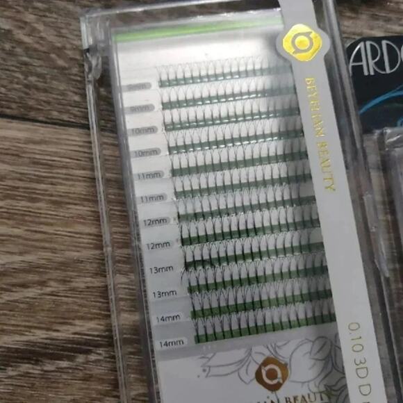 Ardell faux lash bundle - Picture 2 of 4